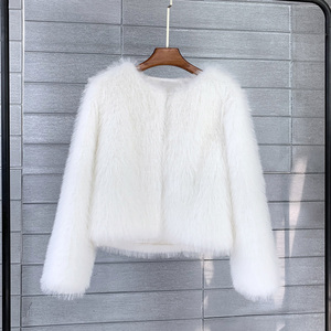 Blazer court en fausse fourrure respirant et chaud pour <span class=keywords><strong>femme</strong></span>, style coréen vintage, couleur unie, toutes saisons, nouveauté 2025 - Product Image 4