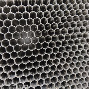 Guide d'ondes en nid d'abeille en acier inoxydable pour la ventilation industrielle moderne dans les systèmes CVC - Product Image 5