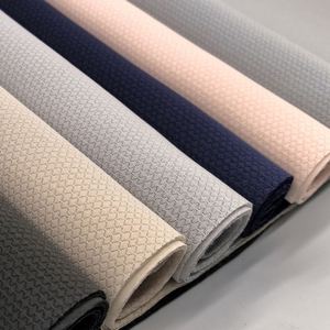 Ventes Flash : Tissu Maille Élastique Jacquard Tricoté 85% Polyester + 15% Spandex à Texture Légère et Brillante pour Chaussures et Sacs à Dos - Product Image 1
