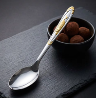Cuillère en acier inoxydable 410 durable, poli miroir, avec manche classique gaufré, couverts métalliques pour restaurants, hôtels, vente en gros