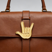 En gros Personnalisé Plaqué Or pour Amour Main Langue des Signes Badge Populaire Métal Artisanat Broche pour Vêtements Décoration Fer Souvenir