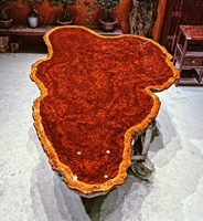 Plaque de bois de Bubinga de qualité supérieure - Disque circulaire unique avec bordure naturelle et motif de grain exceptionnel
