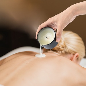 OEM ODM Huile de massage à l'amande en céramique de haute qualité pour une utilisation sur tout le corps, huile de massage à la cire de soja 1 oz 7 oz 5 oz - Product Image 1