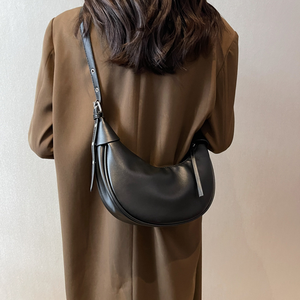 Sac à main hobo tendance mini uni prêt à expédier, sac à bandoulière pour femmes de haute qualité pour l'hiver - Product Image 3