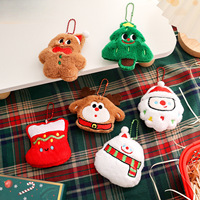 Porte-clés miniatures 3D en fourrure pelucheuse sur le thème de Noël, style dessin animé, breloques de sac, pendentifs, ornements, vente en gros