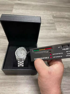 Montre mécanique automatique de luxe pour homme, personnalisée avec moissanite VVV colorée, de haute qualité, par un designer hip-hop de renom - Product Image 6