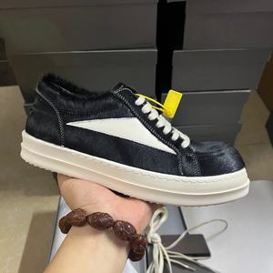 En stock Chaussure montante unisexe en cuir Owens blanc à lacets, de luxe et de créateur, à semelle épaisse, style décontracté et mode - Product Image 2