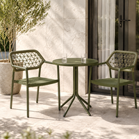 Fauteuil d'extérieur en corde tressée vert olive avec dossier tressé et structure en aluminium pour patio et jardin