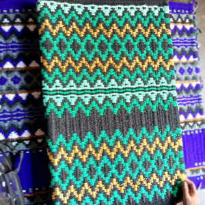 Couverture de selle d'équitation de style occidental au design raffiné, en feutre tressé de laine de Nouvelle-Zélande, avec doublure en tissu, couleur personnalisable - Product Image 1