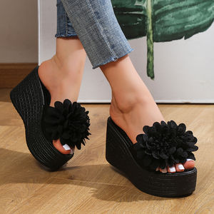 Nouvelles sandales d'été 2025 à talon compensé pour femme avec fleur décorative - Product Image 5