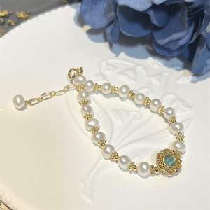 Pulsera de Perlas de Agua Dulce Estilo Palacio Retro de Alta Gama Wenchi Zhizhen, Lujo Ligero, Estilo Ins, 5-6mm, China - Product Image 3