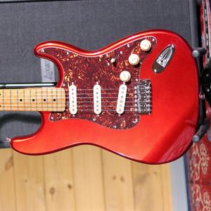 <span class=keywords><strong>Guitare</strong></span> électrique professionnelle intermédiaire B2B en gros, 22 frettes arrondies, taille standard pour <span class=keywords><strong>les</strong></span> guitaristes avancés - Product Image 1