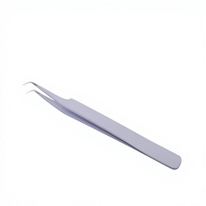Pince à épiler professionnelle pour extensions de cils volume russe, en acier inoxydable blanc mat thermolaqué, 10 mm, coudée à 30 degrés, pour isolation des cils, vente chaude, OEM - Product Image 1