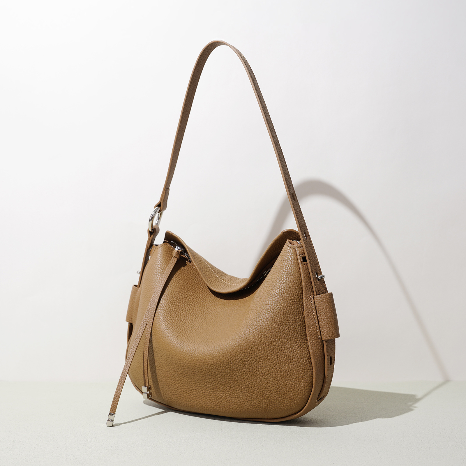 สีน้ำตาล