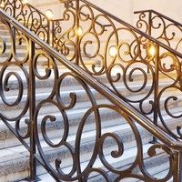 Rampe de balcon en fer forgé Ace Rampe d'escalier en fonte Design classique Rampe d'escalier en fonte