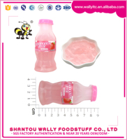 Botol Minuman Jelly Kocok Rasa Stroberi Jus Buah dengan Puding Kelapa Camilan Interaktif yang Menyenangkan untuk Hadiah Pesta Anak