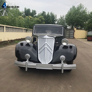 Черная Ретро модель автомобиля с хромированной решеткой для украшения тематического парка - Product Image 2