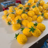 Jouet sensoriel en forme d'ananas à presser pour la vente en gros, jouet anti-stress en forme de fruit, ananas et fraise à presser