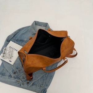 Bolsa de Viaje de Gran Capacidad, Resistente al Agua, de Cuero PU con Cierre, para Fin de Semana, Gimnasio, Negocios, Portátil, Tipo Duffel - Product Image 2