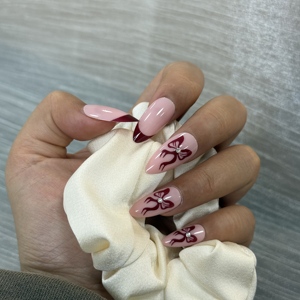 <span class=keywords><strong>Uñas</strong></span> Postizas al por Mayor Listas para Enviar, Diseño de Mariposa <span class=keywords><strong>con</strong></span> Punta Francesa <span class=keywords><strong>Rosa</strong></span> Nude, <span class=keywords><strong>Uñas</strong></span> de Presión ABS <span class=keywords><strong>con</strong></span> Punta Blanca y Línea Dorada, Forma Almendrada, en Stock - Product Image 3