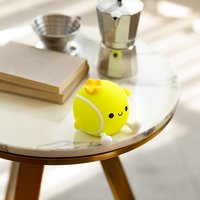 Ornamen hadiah lampu LED silikon tenis, lampu malam kreatif baru untuk kamar tidur suasana samping tempat tidur Sensor pengisian
