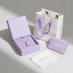Boîte à bijoux de luxe sur mesure haut de gamme avec emballage en velours rigide, fermeture magnétique et poignée, couvercle et base conçus avec logo pour colliers - Product Image 1