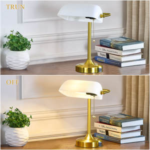 Vintage USB Typ-C Lades ch reibt isch Bankers Lampe mit flexiblem Arm E26 Glühbirne enthalten Kristall Acryl Weiß Home Office Tisch lampe - Product Image 6