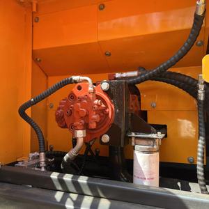 Excavadora usada Hyundai 220lc 225 215 con motor de componente central a buen precio - Product Image 5