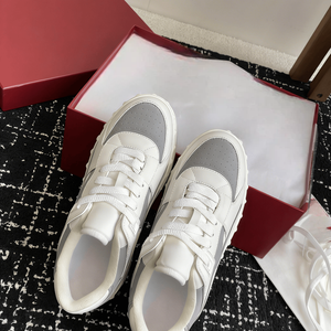 Baskets blanches à plateforme pour femmes, avec bordure cloutée, à lacets, style décontracté urbain - Product Image 3