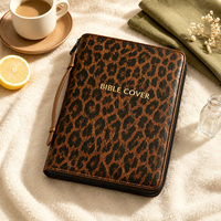 Élégante Housse de Bible en Cuir Rigide Personnalisée avec Fermeture Éclair, Motif Léopard Estampé Or, Cadeau pour Femme Chrétienne