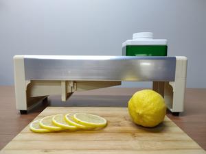 Accessoires de cuisine en plastique très vendus, gain de temps et d'efforts, coupe-fruits manuel pour restaurants - Product Image 2