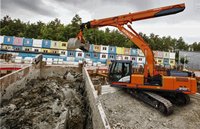 Трехсекционная телескопическая стрела для экскаваторов PC360/CAT336, 26 м, для сноса высотных зданий/вертикального демонтажа