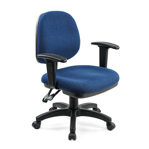 Silla de oficina serie C147 con respaldo de malla, altura ajustable y giratoria para uso en oficina. - Product Image 1