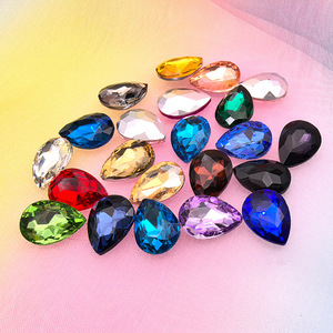 Accessoires de bijoux DIY : Diamant en verre en forme de goutte d'eau irrégulière à fond pointu et étincelant - Product Image 5
