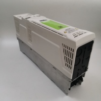 Variateur de fréquence (VFD) triphasé Nidec Control Techniques Unidrive M600/M700/M701/M702/M709 380/400V 3KW IP20 M701-03400078A0100AB100