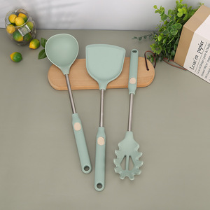 Ensemble d'ustensiles de cuisine en silicone avec spatule et cuillère en acier inoxydable de qualité alimentaire, résistant à la chaleur, et support de rangement suspendu - Product Image 2