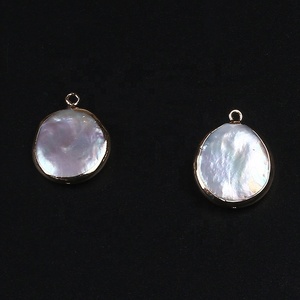 Perla Natural de agua dulce chapada en oro, Perla suelta en forma de moneda con cola - Product Image 4