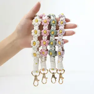 Chaves de pulso com cordão de flores, chaveiro bonito para mulheres, porta-chaves feito à mão, bracelete de tecido Boho Macrame, chaveiro