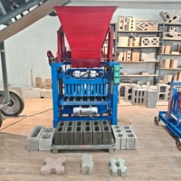 Gamme de prix des machines à mini-blocs pour différents modèles, abordables pour les petites opérations, machines de fabrication de briques