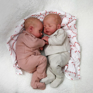 Yeezwood - Muñecas <span class=keywords><strong>Reborn</strong></span> Realistas de 18 Pulgadas, Gemelos con Cuerpo de Tela Suave, Bebés Gemelos Realistas de Silicona, Juguetes - Product Image 3