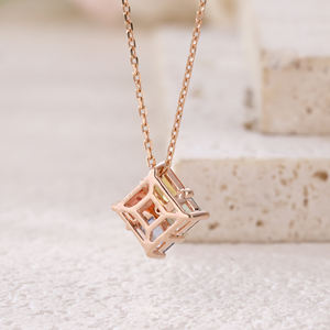 Pendentifs géométriques en saphir taille émeraude plaqués or rhodié 18 carats certifiés GIA, personnalisés en gros, cadeau de Noël - Product Image 6