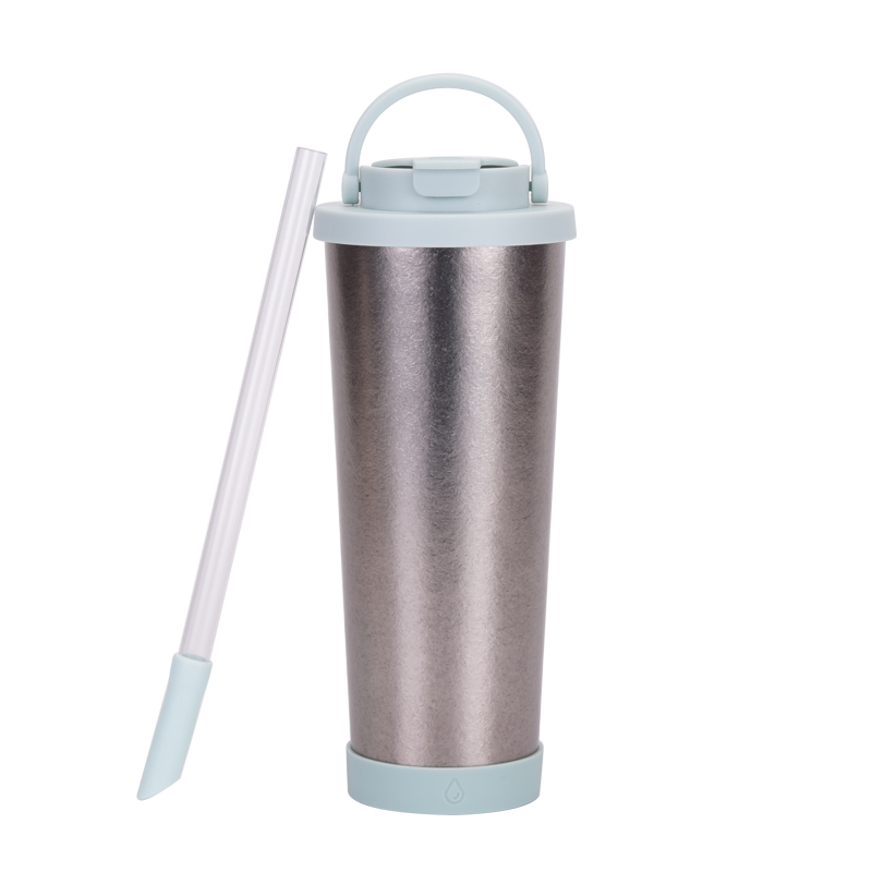 สีขาวอมฟ้า