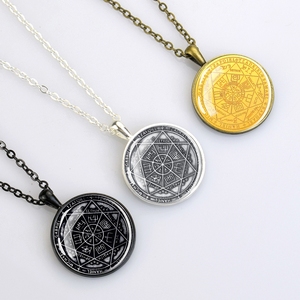Collier de <span class=keywords><strong>formation</strong></span> magique des sept grands anges Pendentif dôme en verre Bijoux en métal Collier de divination vintage pour hommes et femmes - Product Image 3