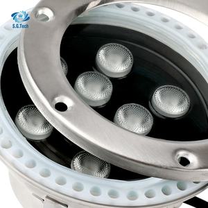 Projecteurs LED étanches Water Crown 18W/24W à changement de couleur pour fontaines, bassins et piscines, en acier inoxydable - Product Image 4