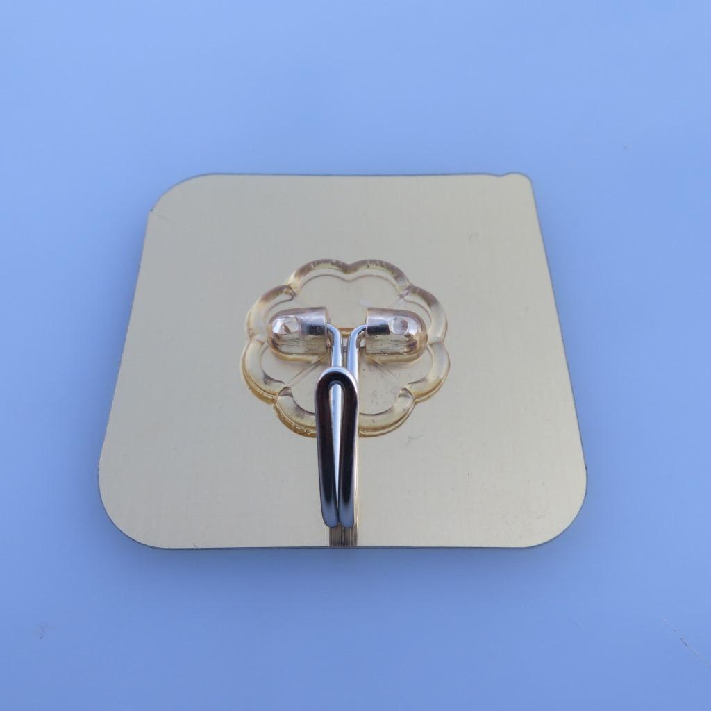 ภาพวาดสีทอง