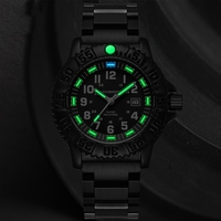 Montre de sport à quartz personnalisée avec logo de marque, vente en gros d'usine, avec index lumineux, étanche 50M, mouvement japonais Miyota