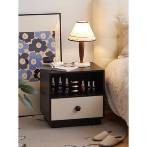 Chest Of Drawers Solid Wood Storage Cabinet Bedroom Dresser With Four Drawers Vintage Style - Product Image 4