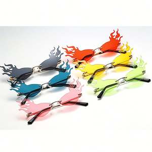 Nouveautés Lunettes de soleil unisexe pour femmes et hommes, style œil de chat ajouré, protection UV400, sans monture, forme flamme - Product Image 3