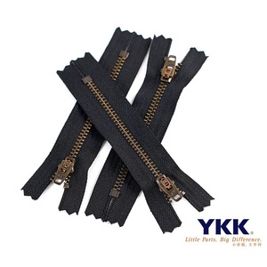 Glissière <span class=keywords><strong>YKK</strong></span> à verrouillage automatique, faible MOQ, vente en gros directe usine # 3 # 5 # <span class=keywords><strong>8</strong></span> Fermetures <span class=keywords><strong>éclair</strong></span> en laiton et cuivre personnalisées <span class=keywords><strong>YKK</strong></span> pour jeans - Product Image 4