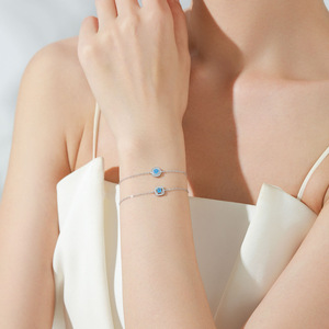 Pulsera de Cadena con Circonita Cuadrada Azul Océano en Plata de Ley S925 para Mujer, Joyería Sencilla para Uso Diario, Versión de Cobre Personalizable - Product Image 2